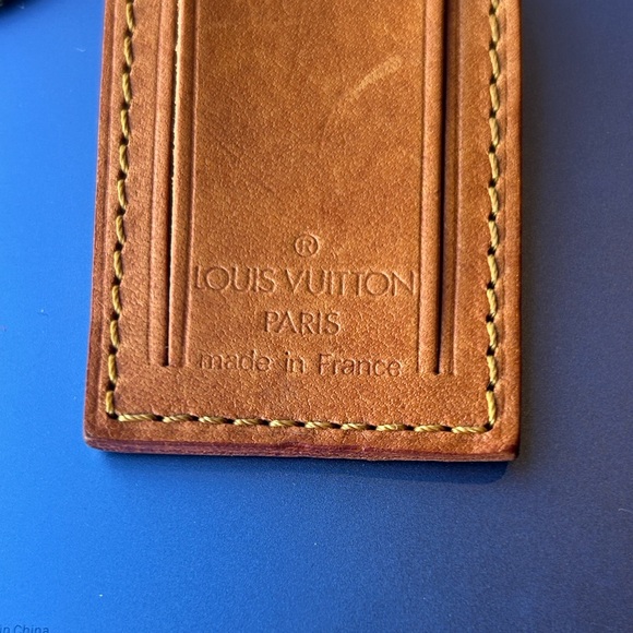 Louis Vuitton luggage Tag/key holder w/Sak Roots charm/tassels - Picture 3 of 8